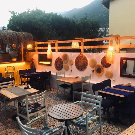 Smyrna Uzuncarsi * Kaş