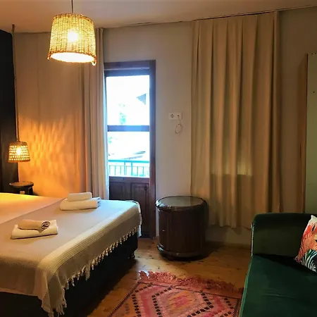 Smyrna Uzuncarsi Habitación en casa particular